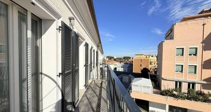 SE202 - Senigallia, new, fully equipped three-room apartment in the city center