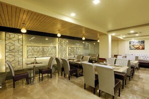 تناول الطعام