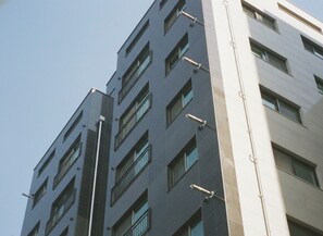 Vila Klasik, 2 kamar tidur, lemari es, pemandangan kota | Eksterior