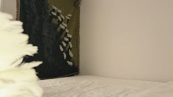 Vila clássica, 2 quartos, geladeira, vista para a cidade