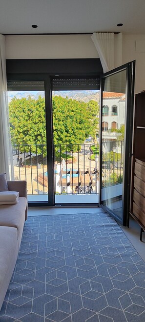 TV - Center Brand New duplex Private pool (Nerja)