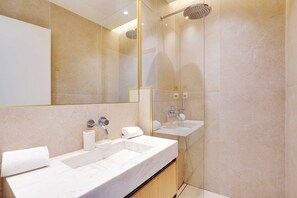 Apartment | Bathroom - Elegant A/C Apt 2br/6p - Paris 17th/monceau (Paris)