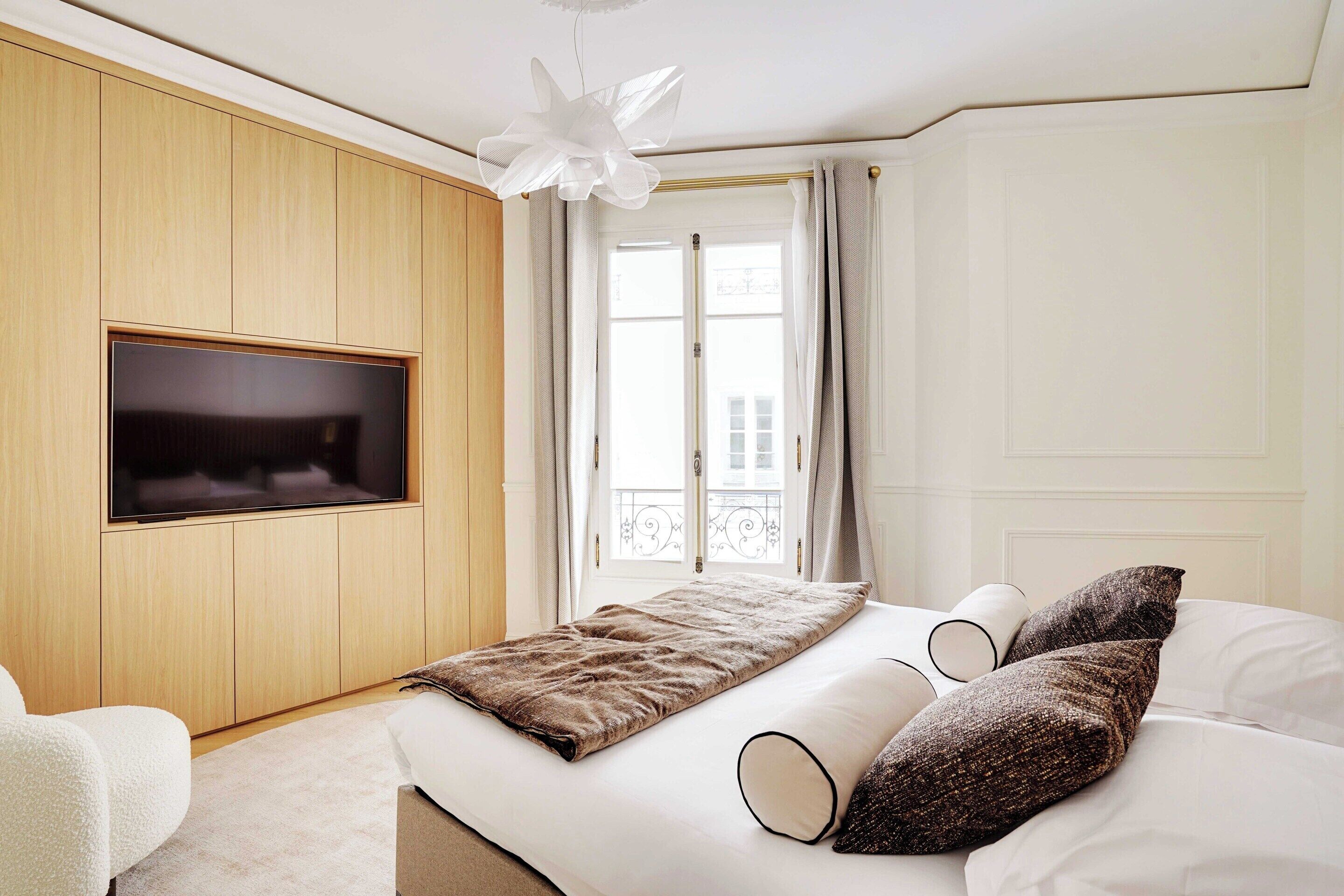 Apartment | 2 bedrooms, laptop workspace, iron/ironing board, bed sheets