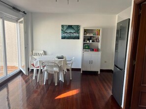 Dining - Golf and beach (Mogro)