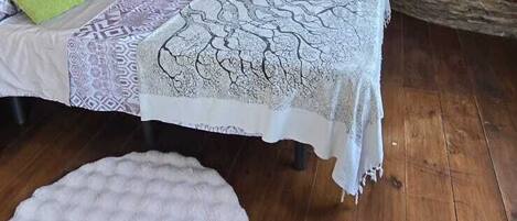 3 chambres, fer et planche à repasser, accès Internet, draps fournis