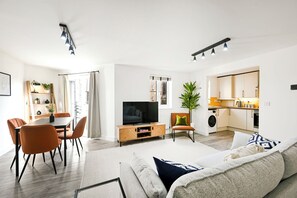 Smart TV - Peaceful London City Apartment & Free Parking (London)