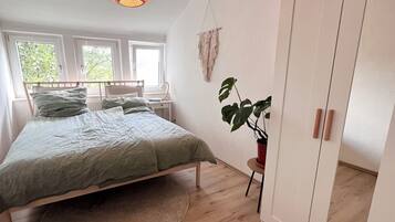 2 chambres, lit parapluie, Wi-Fi gratuit, draps fournis