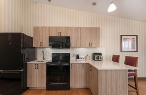 Private kitchen - Four Points By Sheraton Prince George (Prince George)