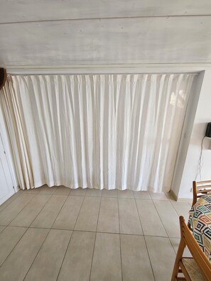 Interior - House in the Marine di Sant'Ambroggio, 10-minute walk to the sea, large terrace (Lumio)