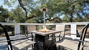 Outdoor dining - 3 Bedrooms | Golf Simulator | Arcade (Wimberley)