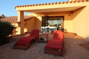 Outdoor dining - Villetta Salley, A/C, stunning sea view (Costa Paradiso)