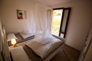 Iron/ironing board, travel cot - Villetta Salley, A/C, stunning sea view (Costa Paradiso)