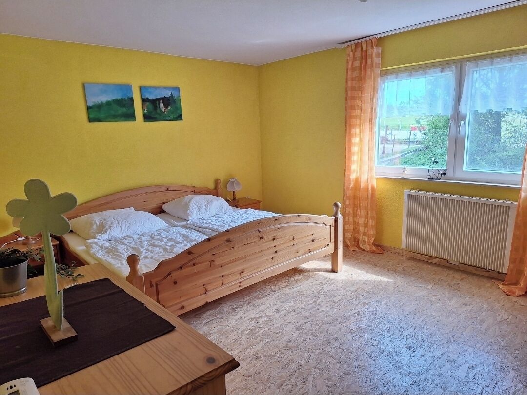 3 Schlafzimmer, Reisekinderbett, Bettwäsche