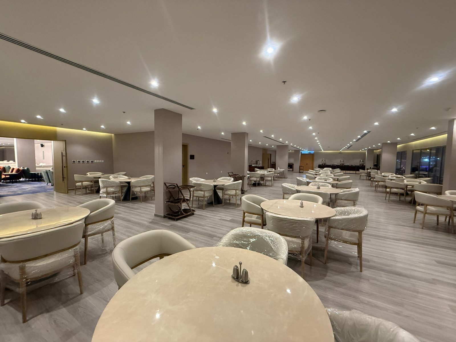 Bao gồm bữa sáng buffet hàng ngày 