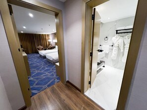 two bedrooms Suite | Desk, iron/ironing board, free cots/infant beds, free WiFi - Celine Home Hotel Al Nairyah (Nairyah)