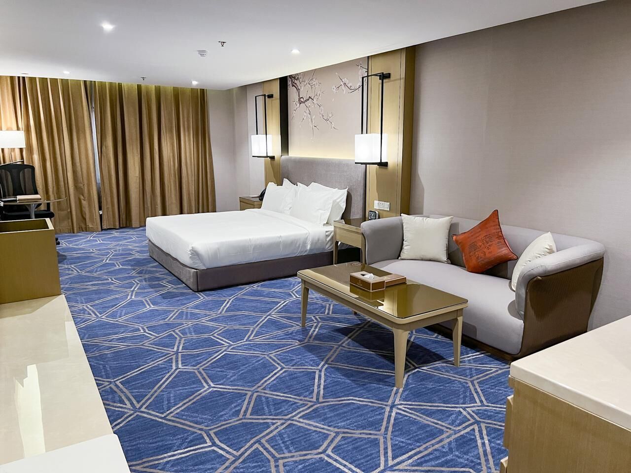 Deluxe-Zimmer | Schreibtisch, Bügeleisen/Bügelbrett, kostenloses WLAN