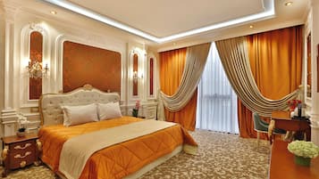 Deluxe Room | Down comforters, Select Comfort beds, minibar, desk
