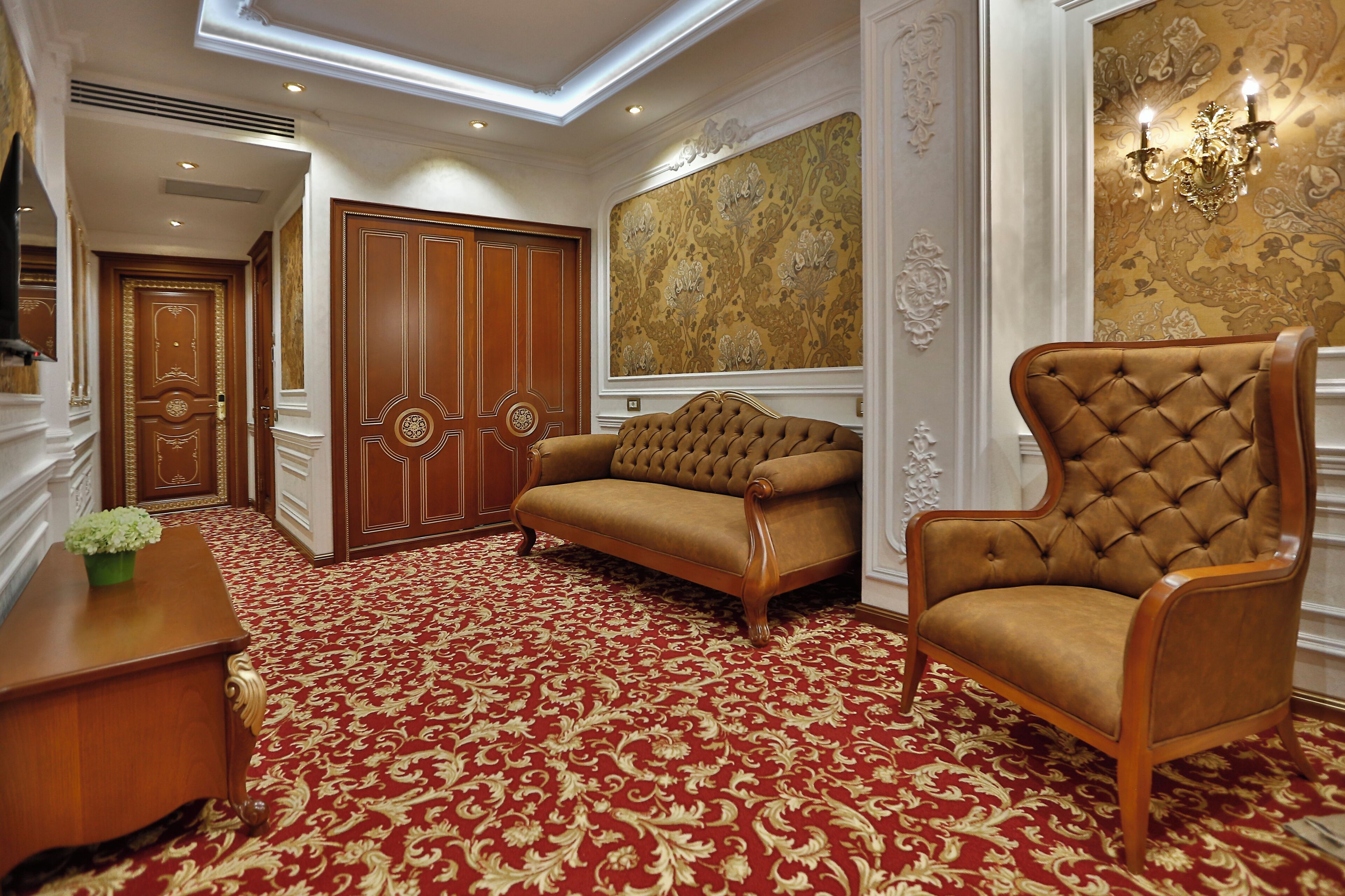 Junior Room, 1 King Bed | Living area