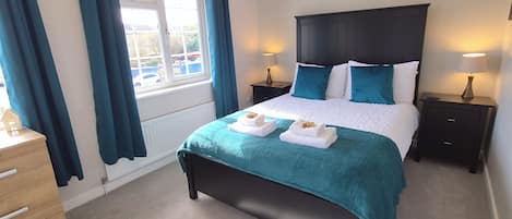 3 bedrooms, iron/ironing board, free WiFi, bed sheets