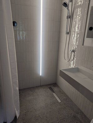 Apartamento, 2 habitaciones, accesible para personas con discapacidad, balcón | Baño