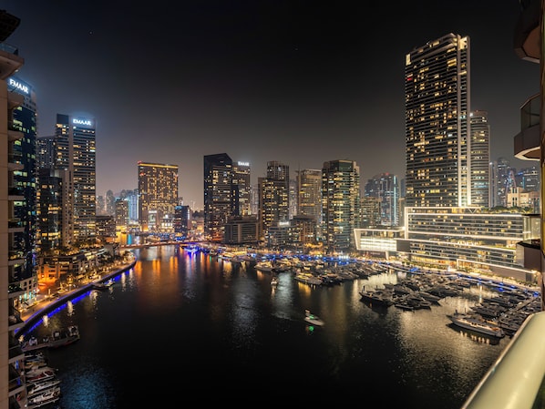 Marina - Luxury Waterfront View with Ain Dubai (Dubai)