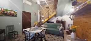 Smart TV, books - Cantunera Sicilian Room-apartment for 2/4 people in the center of Piazza Armerina (Piazza Armerina)