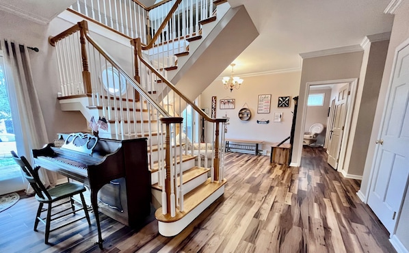 Interior - Red Brick Lodge in super convenient Deep Creek Lake location (McHenry)