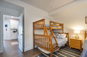 2 makuuhuonetta, Wi-Fi, vuodevaatteet