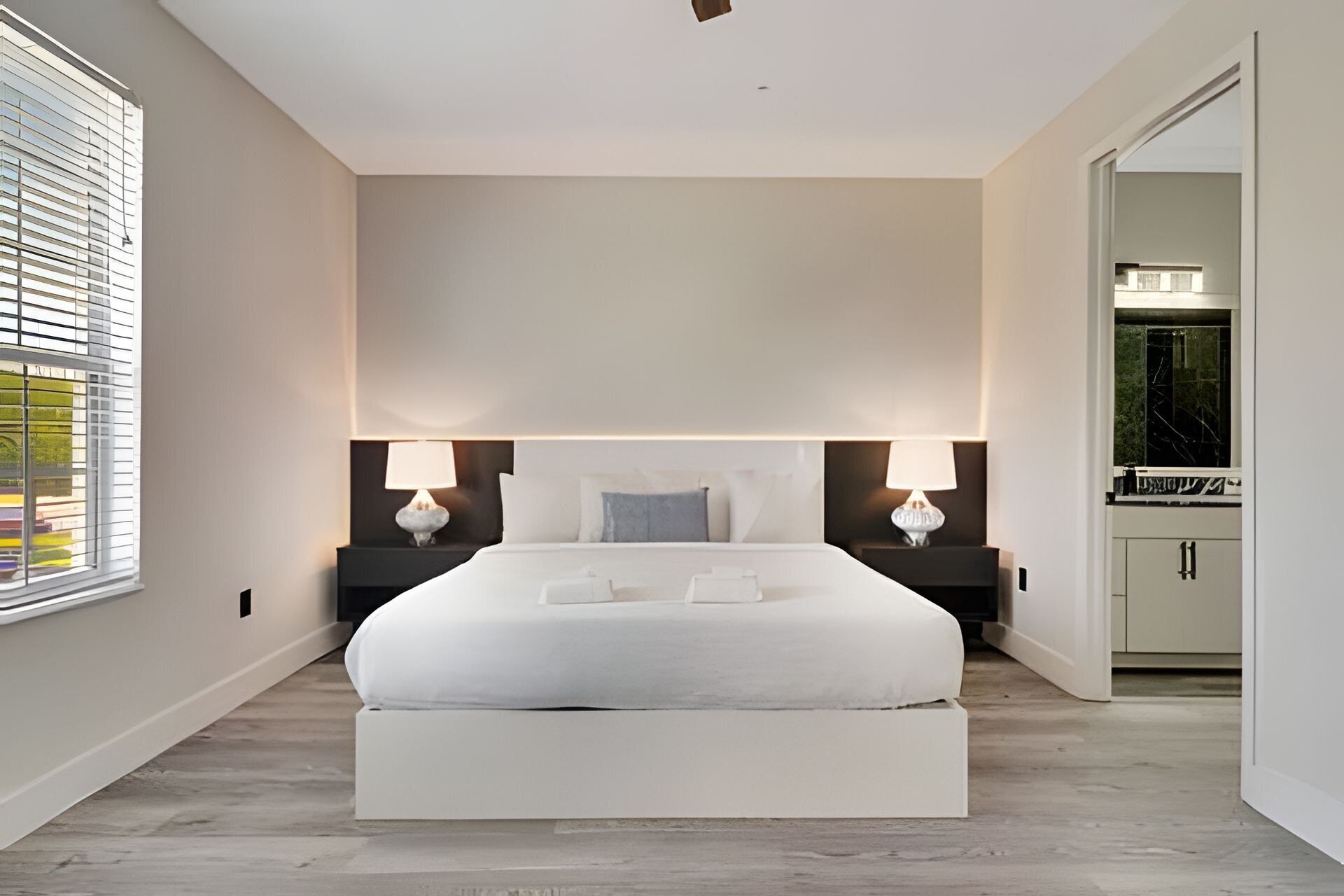 基础别墅 | 4 多间卧室