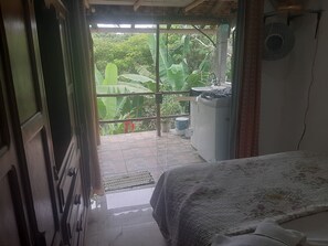 Fer et planche à repasser, Wi-Fi, draps fournis