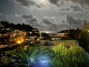 Immagine non classificata, 3 di 16, pulsante