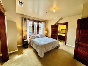 2 bedrooms, desk, free WiFi