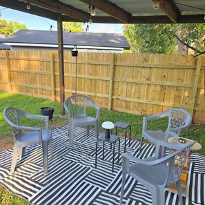 Terrace/patio - Entire home in the Broadmoor area of Shreveport Louisiana. 4 beds and 1 bath (Shreveport)