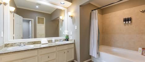 House | Bathroom