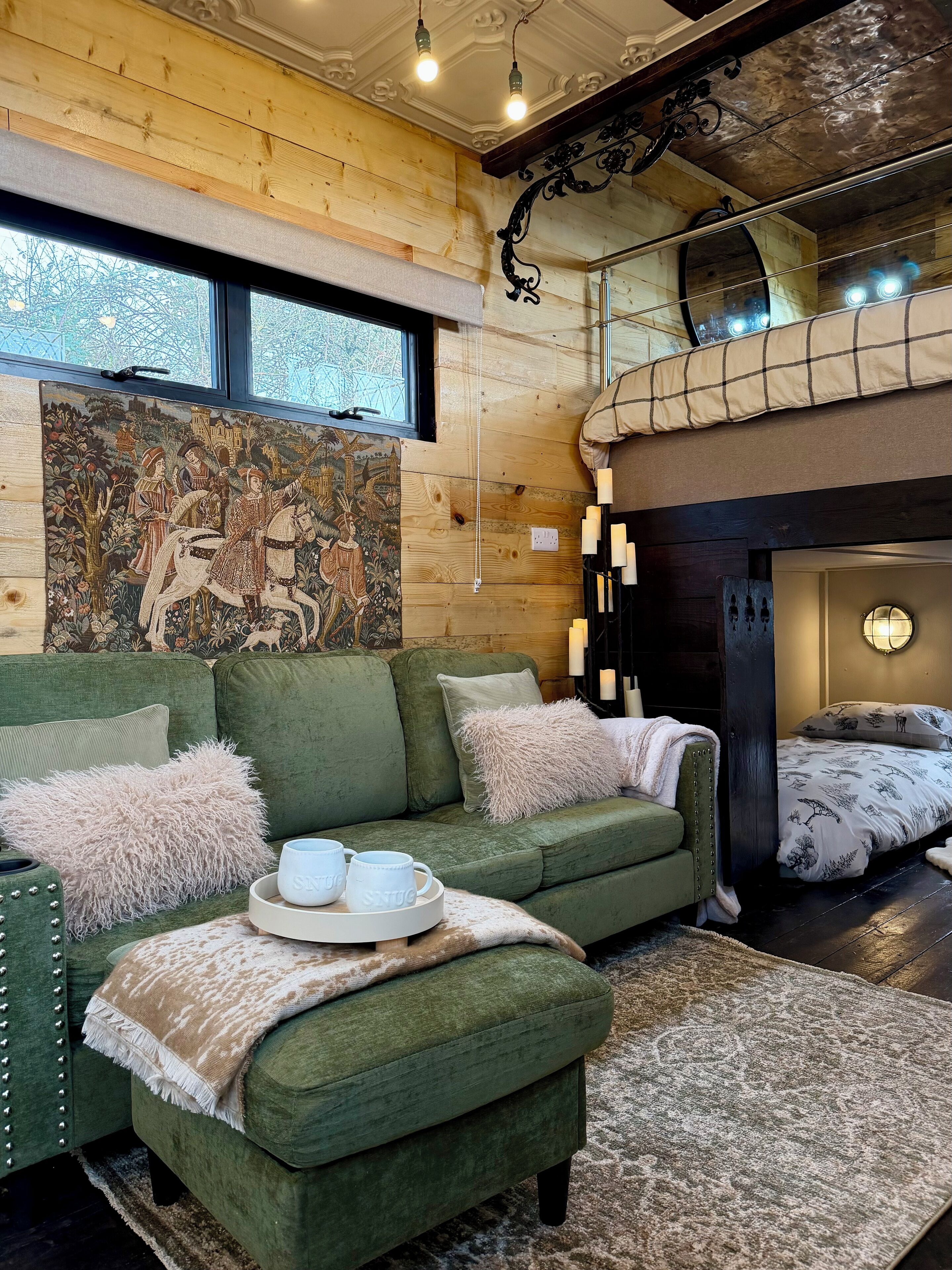 Deluxe Cabin, Garden View | Iron/ironing board, free WiFi