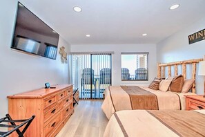 1 bedroom, iron/ironing board, WiFi, bed sheets - Cozy 1 Bedroom Condo with Lake Winni Views! (Laconia)