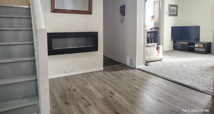 Charming 3-bedroom house in peaceful Binghamton, close to downtown, with AC