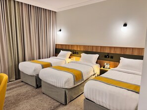 Triple Room | In-room safe, desk, blackout drapes, iron/ironing board - HDN HOTEL  (Makkah)
