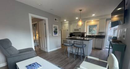 Catalina Haven - Private, Unique Guest House with views in Avalon