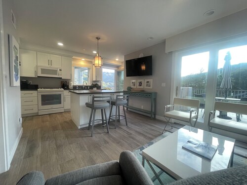 Catalina Haven - Private, Unique Guest House with views in Avalon