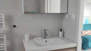 Dusche, Toilettenpapier