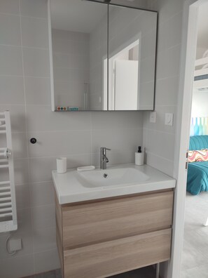 Dusche, Toilettenpapier