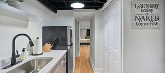 Cozy in Canton - Private Driveway - Pet Friendly