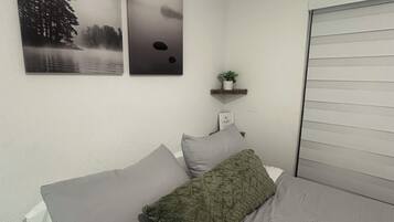 1 habitación, wifi y ropa de cama