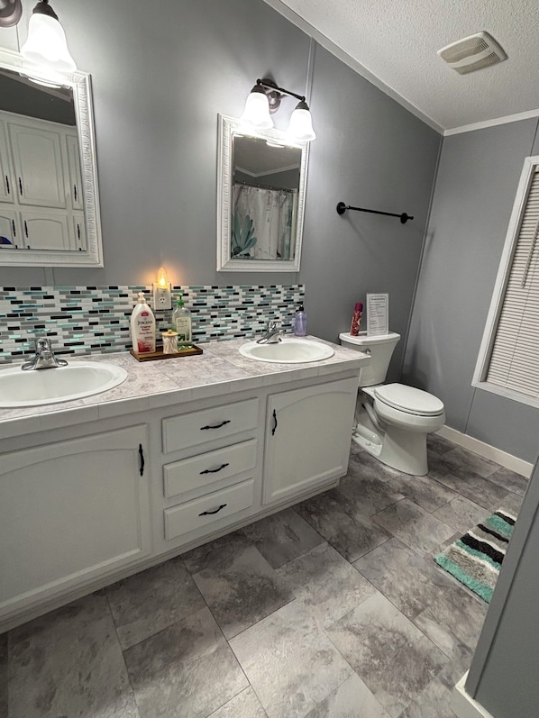 Towels, soap, toilet paper
