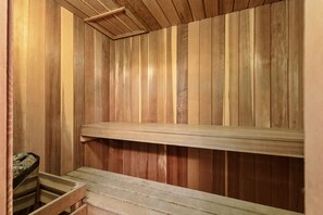 Sauna - Boisé 4-Story Ski-In/Ski-Out w/ Sauna (Mont-Tremblant)