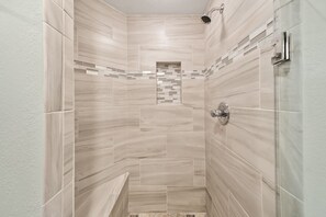 Shower, hair dryer, towels, soap - Beachfront Bliss on the Emerald Coast, Reovated, Sleeps 10, 3rd Floor (Panama City Beach)