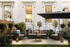 Terrace/patio - The Atelier  A Stylish Cheltenham Hideaway for 4 (Gloucestershire)