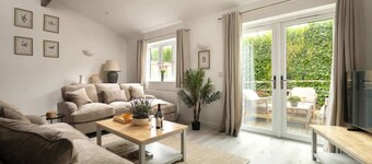 Epsom - Cosy Stay in the Cotswolds