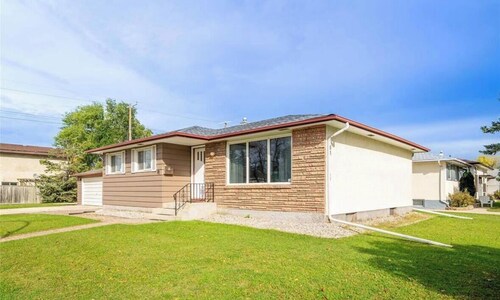 Cozy 3 bedroom home close to all amenities